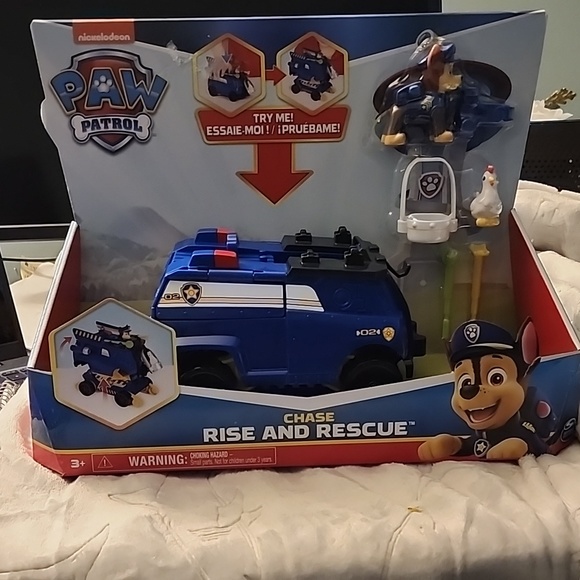 NEW PAW PATROL CHASE RISE AND RESCUE - Picture 2 of 3